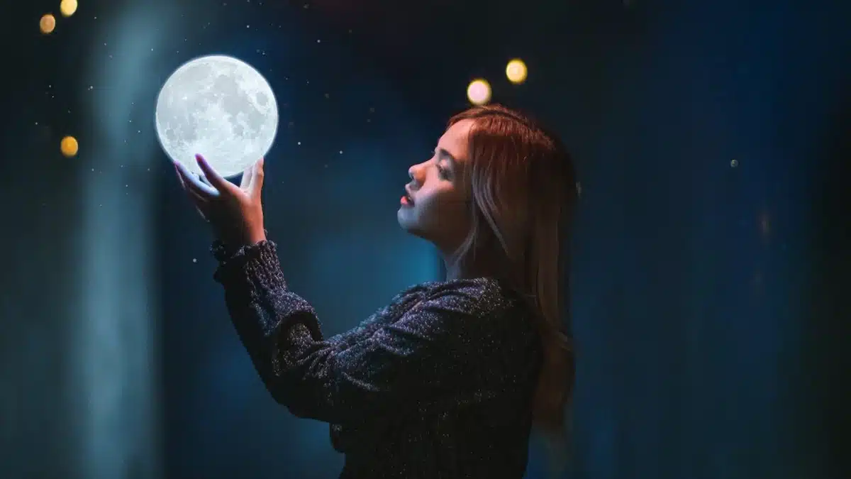4 signes astrologiques pour lesquels la Lune des Neiges les aidera à réaliser leurs souhaits