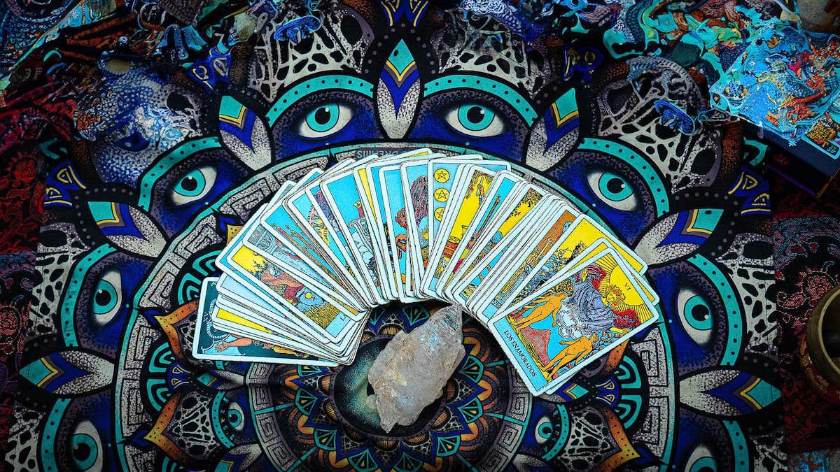 Les cartes de tarot pour ouvrir les chemins et recevoir la fortune que l'univers a pour vous